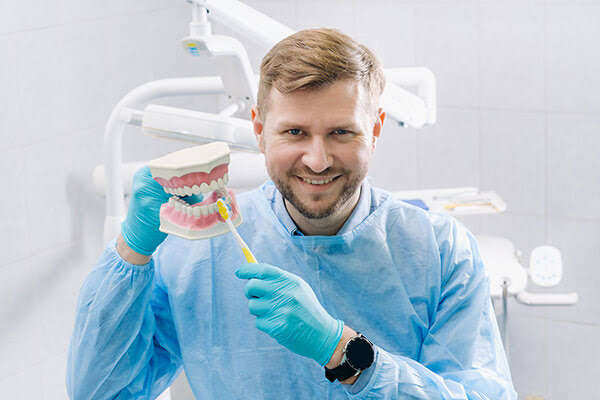 Dr. Felipe Rodrigues